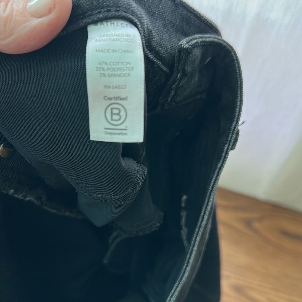 Athleta Sculptek Skinny Jeans in Carbon Black with zippers - Picture 7 of 9
